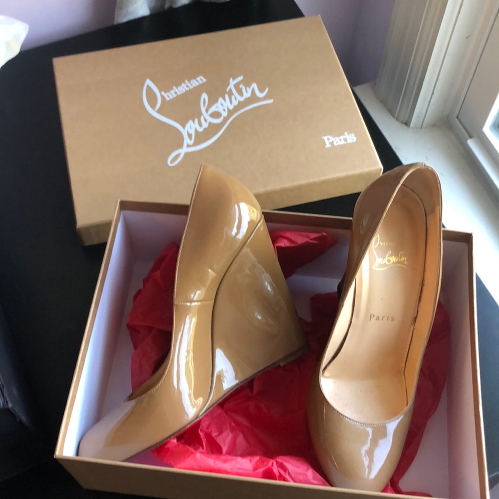 Christian Louboutin Nude Heels Sz. 38